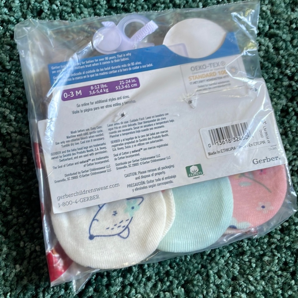 NWT GERBER 3-pack mittens
